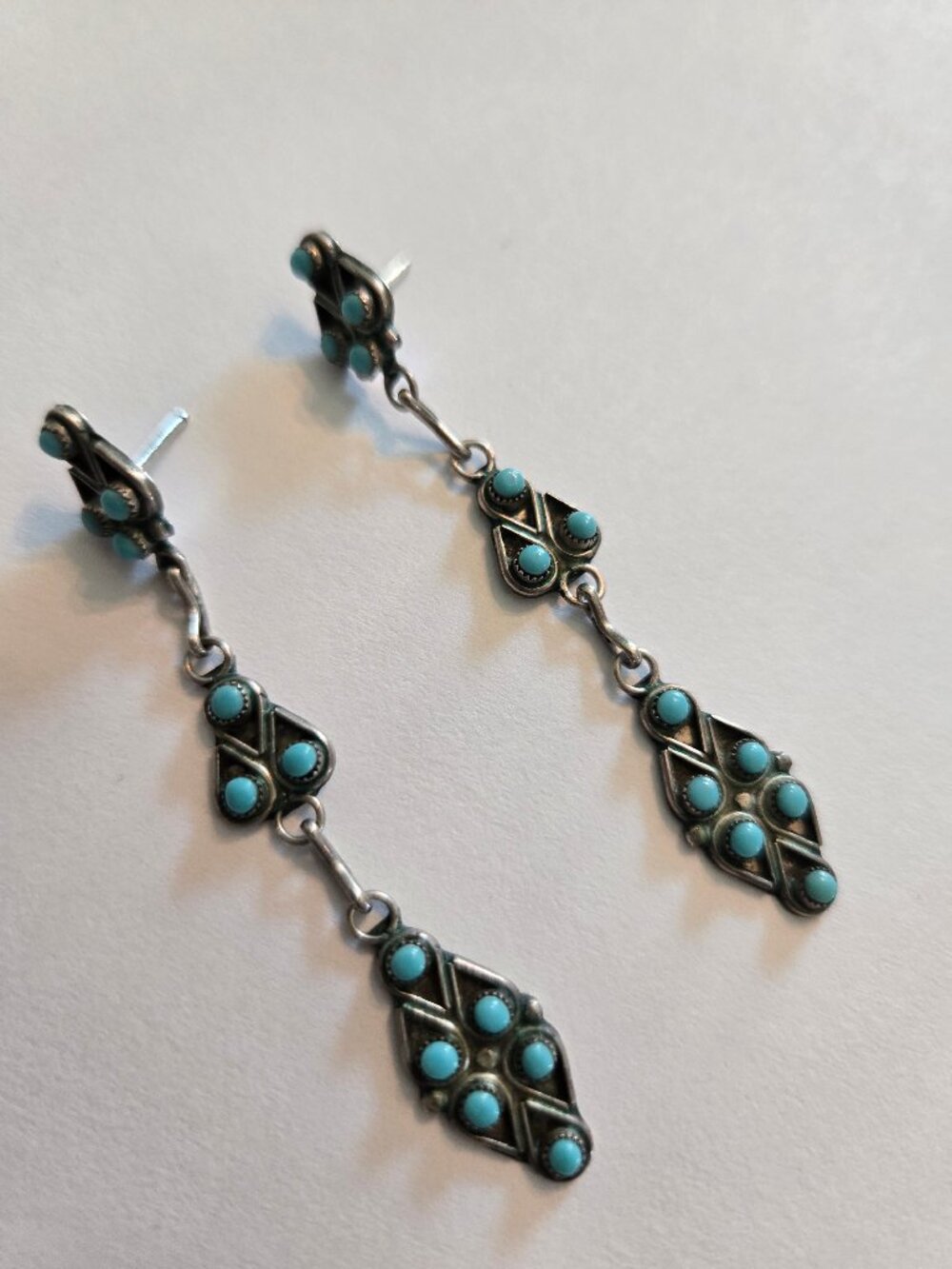 Vintage Zuni snake eye Turquoise Earrings